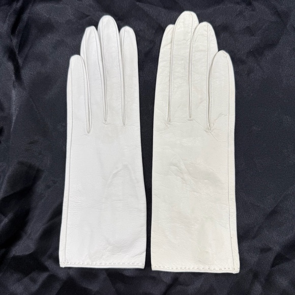 Unused ,Vintage, Roger Fare for Saks Fifth Avenue Cream Kidskin Gloves , France - Picture 12 of 12